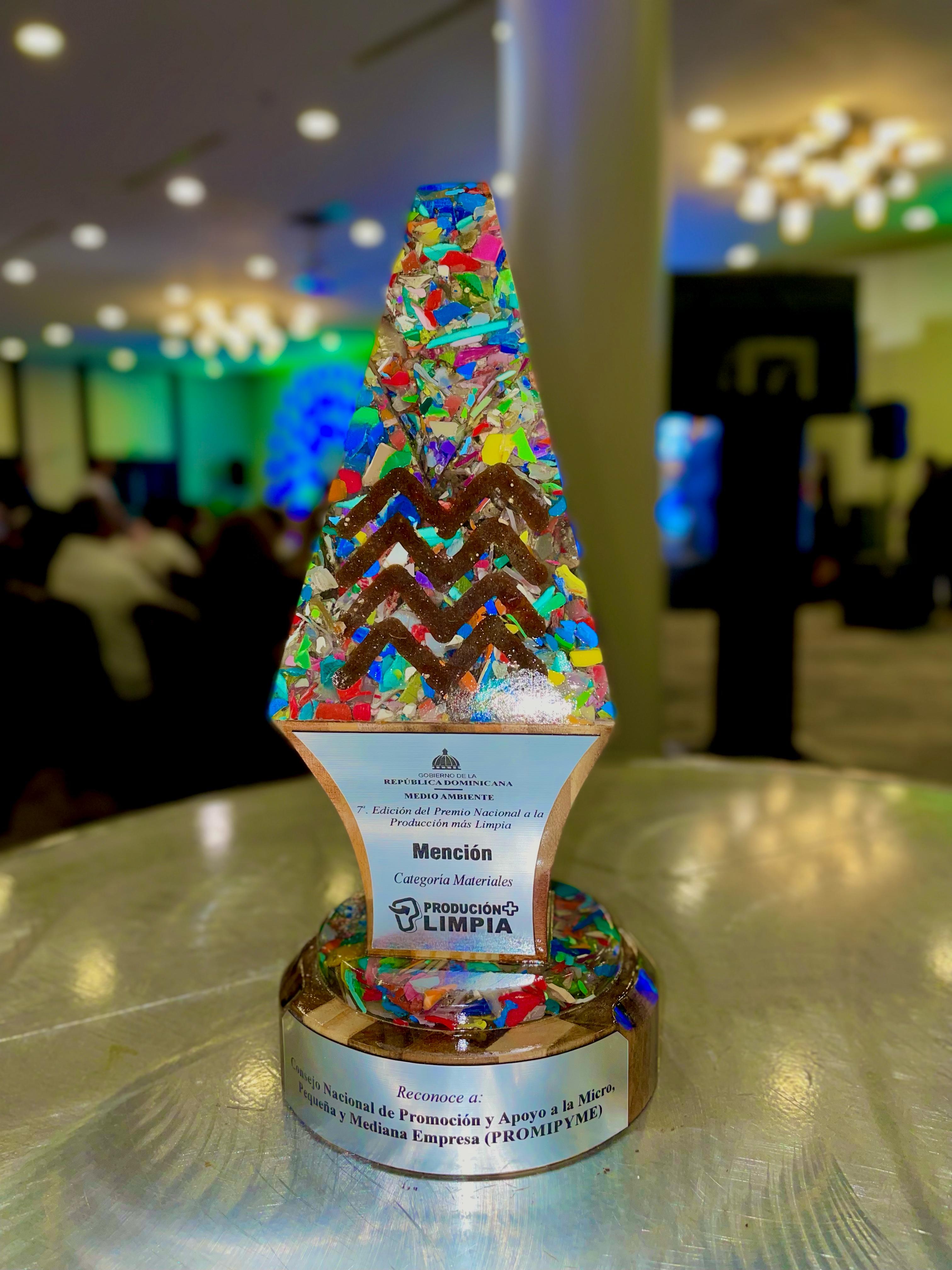 Medio Ambiente reconoce a PROMIPYME con el Premio Nacional a la Producción más Limpia